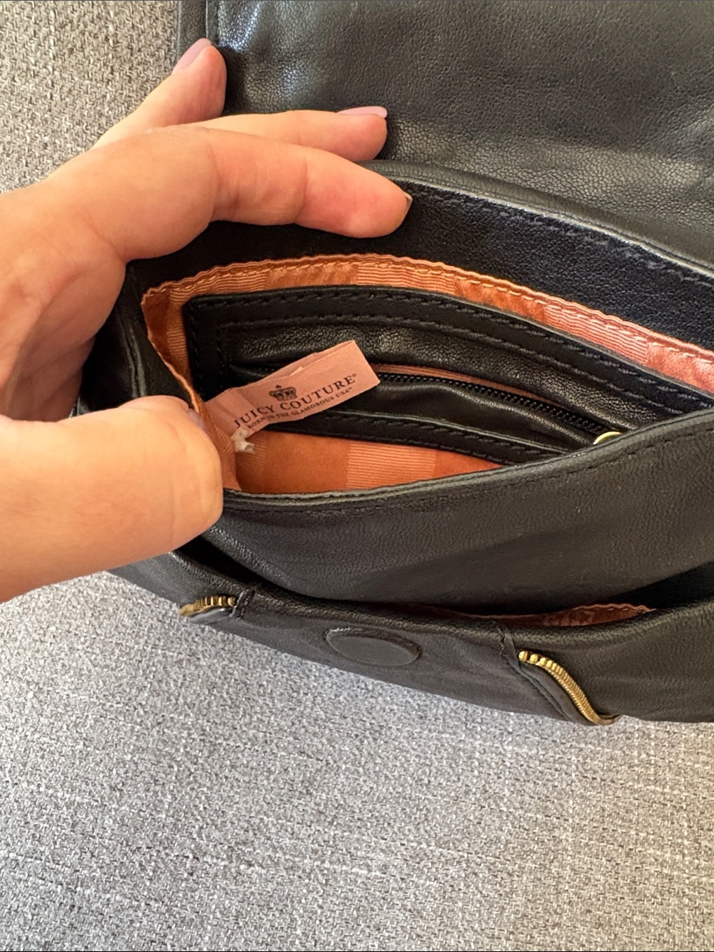 Juicy Couture Crossbody Bag - Picture 5 of 7